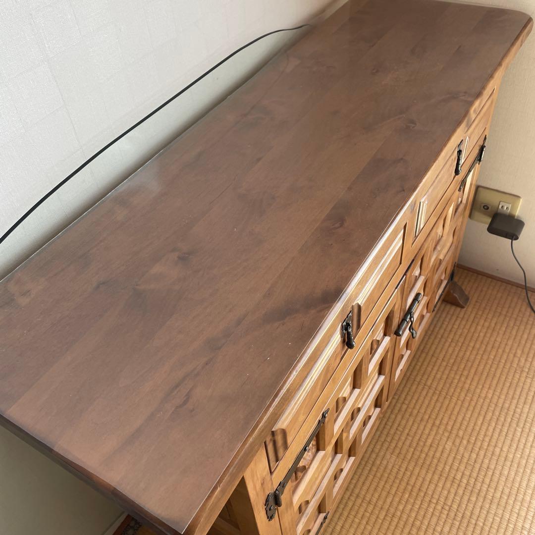 お値下げ！！スペイン　はんの木無垢　彫刻入り木製キャビネット　高級