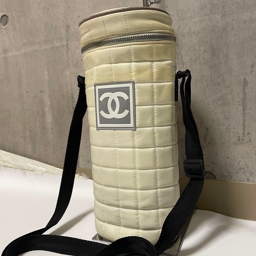 CHANEL ペットボトル入れ ボトルホルダー ココマーク CC アイボリー