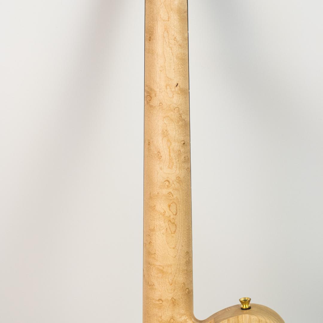 Washburn NELE DELUXE 2.96kg 軽量個体