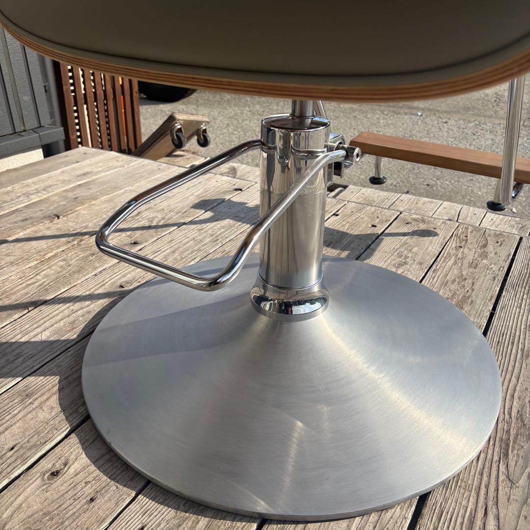 ①レイナカンパニー イームズ ラウンジチェア リプロダクト 美容室 理容室チェア