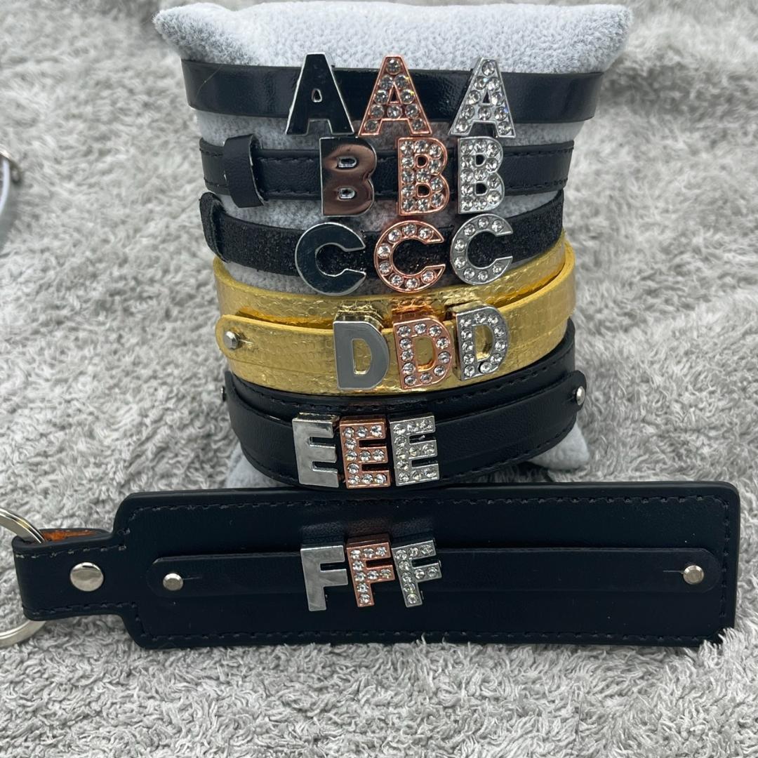 man　ネームタグキーホルダー　イニシャル　深澤辰哉　キーリング　推し