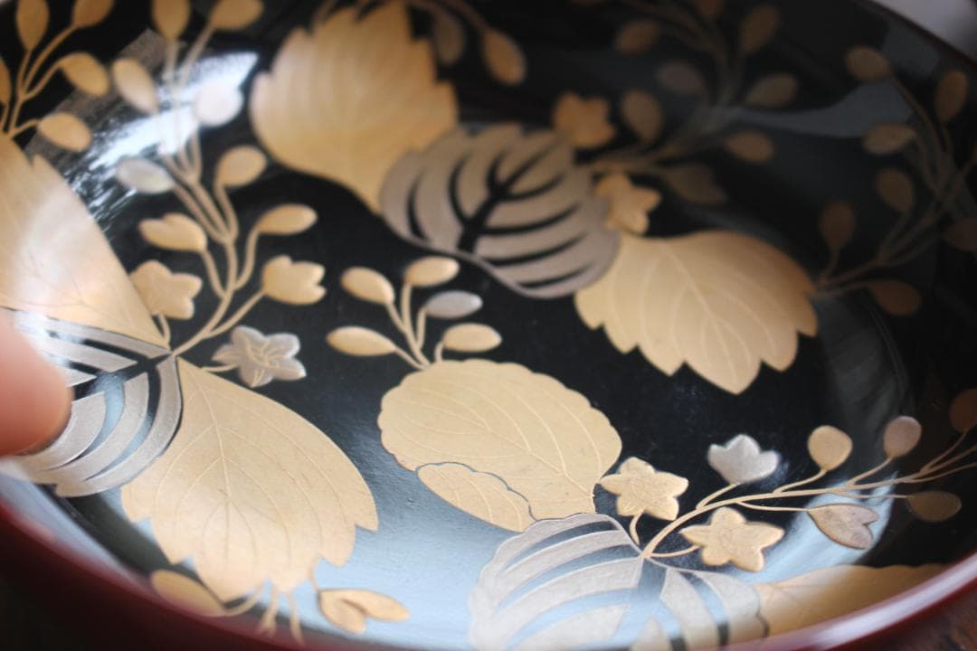 デッドストック！極上紅溜に優美な桐花蒔絵の映えるお椀2点（検輪島塗