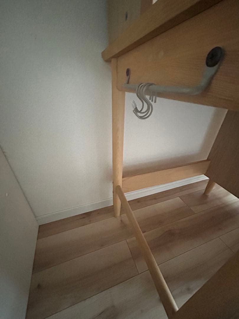 木製ナチュラルデザイン学習机　無垢材　ダーラナホース　北欧デザイン