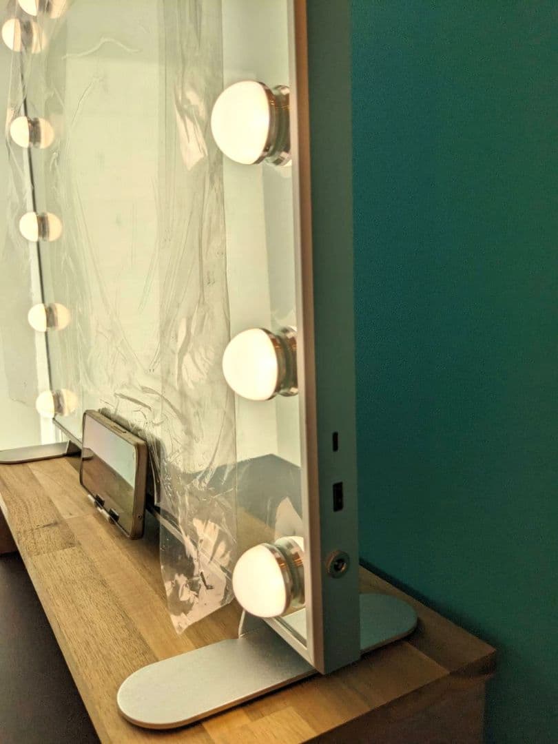 女優ミラー 　ハリウッドミラー　卓上鏡 　壁掛け鏡　USBポート付き