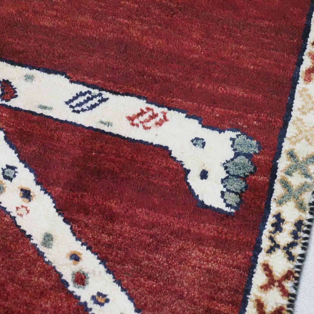 オールド・ギャッベ（ライオンと子鹿）ゾランヴァリ製　1.73×0.96ｍ