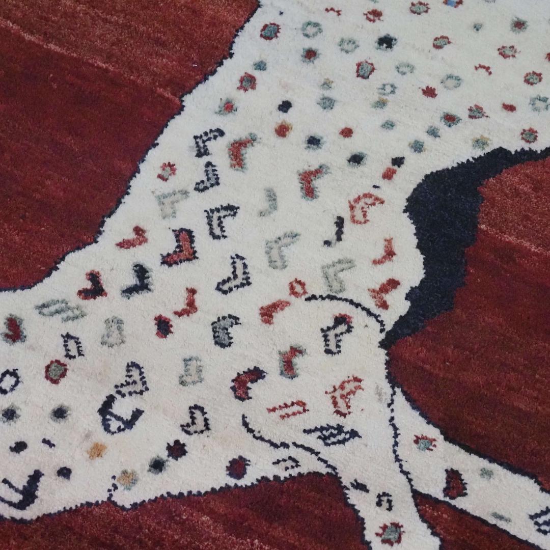 オールド・ギャッベ（ライオンと子鹿）ゾランヴァリ製　1.73×0.96ｍ