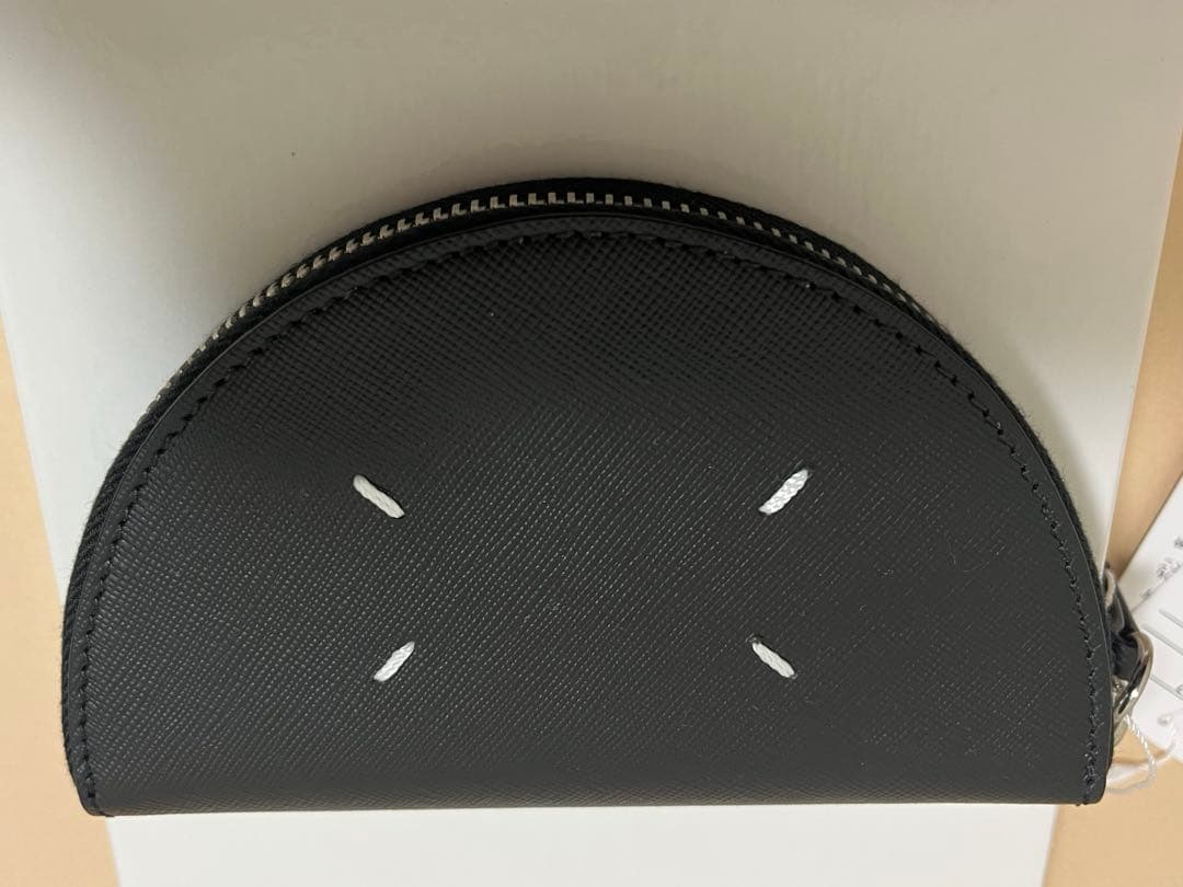 メゾンマルジェラ　ハーフムーン　ポーチ　MICRO HALFMOON POUCH