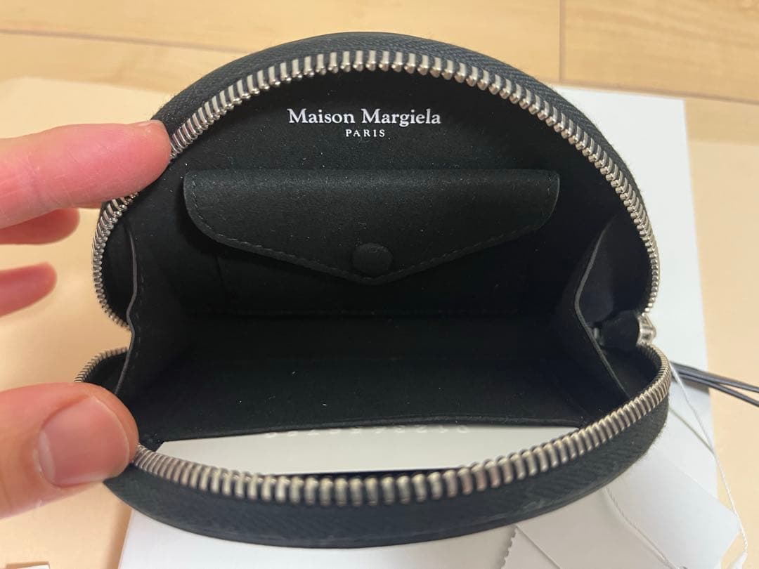 メゾンマルジェラ　ハーフムーン　ポーチ　MICRO HALFMOON POUCH
