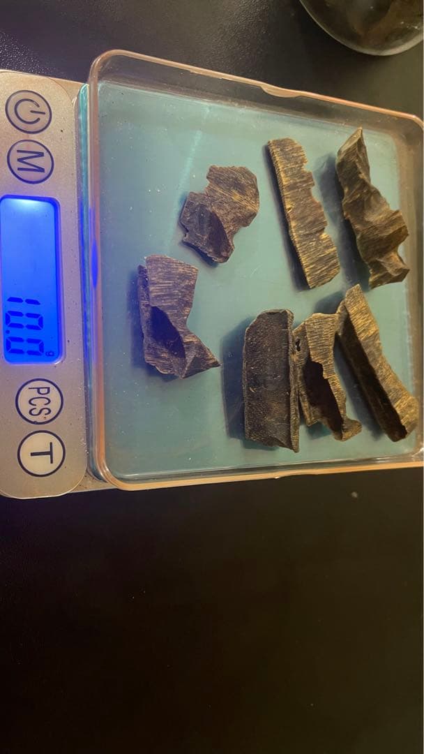 極上伽羅 沈香原木香木高ランク水沈み10グラム