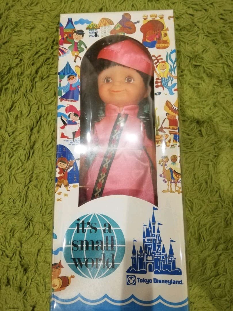 ディズニー レトロ イッツアスモールワールド コレクションドール 人形