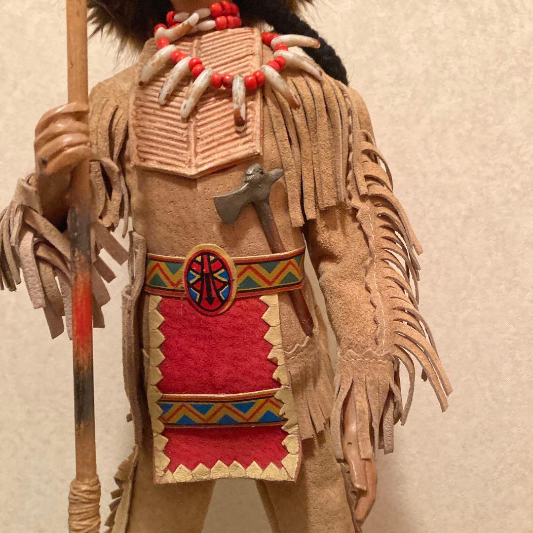 レア！インディアン人形 毛皮の帽子付き　ビンテージ　カナダのバンフ国立公園で購入