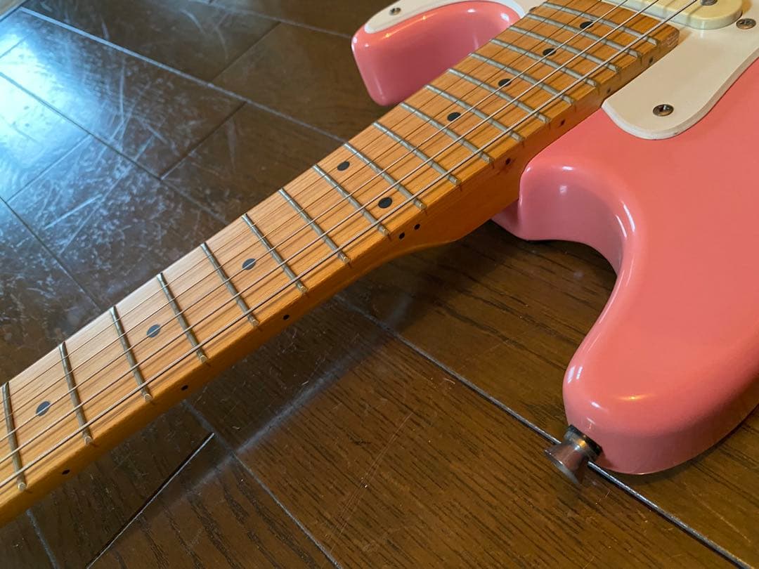 ミニエレキギターストラトキャスターピンクキッズ女子トラベルギタープレイテック廃番