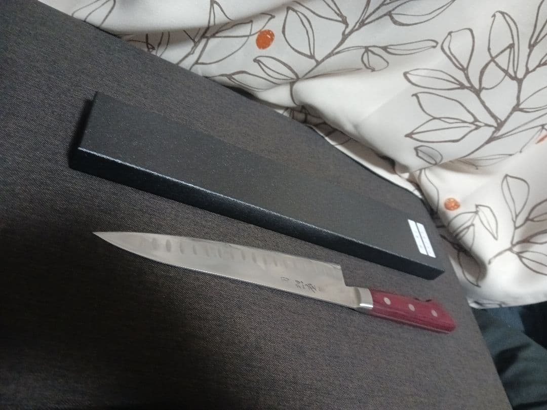 大幅値引き中　鍛造本焼き　筋引き　240 強化圧縮赤合板柄