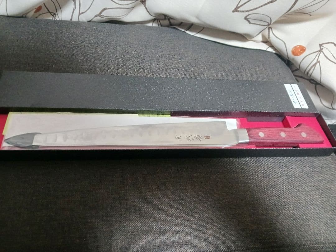 大幅値引き中　鍛造本焼き　筋引き　240 強化圧縮赤合板柄