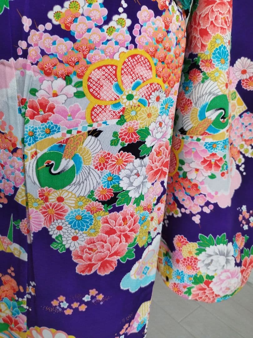 専用ですアンティーク紫にピンクブルー模様の着物