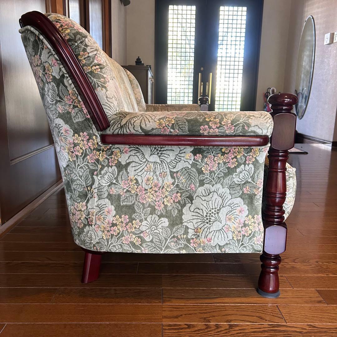 【送料無料】カリモク karimoku 3人掛 ソファ 花柄 金華山 コロニアル