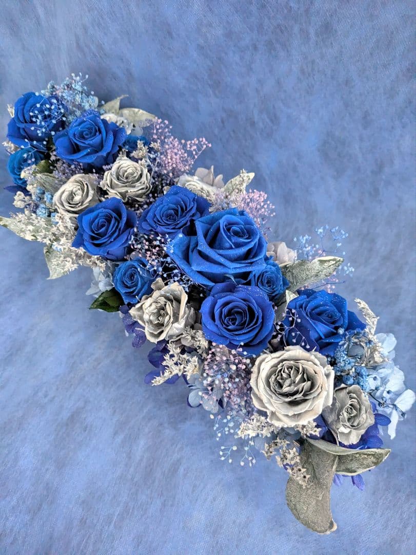 星空に染まった青い薔薇とシルバーローズの奇跡と祝福／プリザーブド