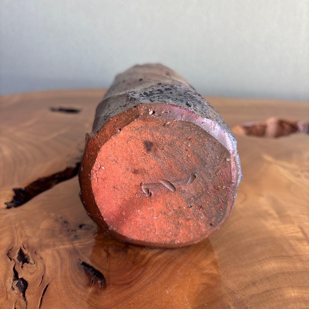 備前焼 山下譲治造 花瓶 高さ19cm 共箱 - メルカリ