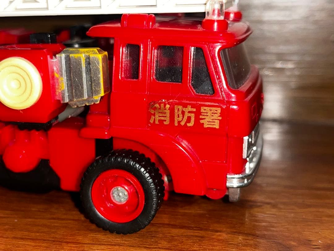 トランスフォーマー　ダイアクロン　カーロボ　カーロボット