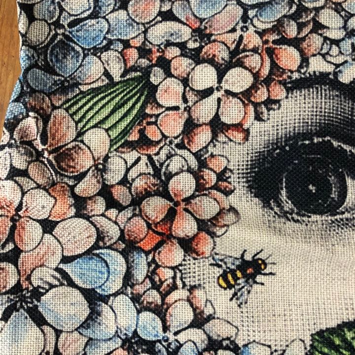 フォルナセッティー  両面プリント　45サイズ　シリアス　ビー