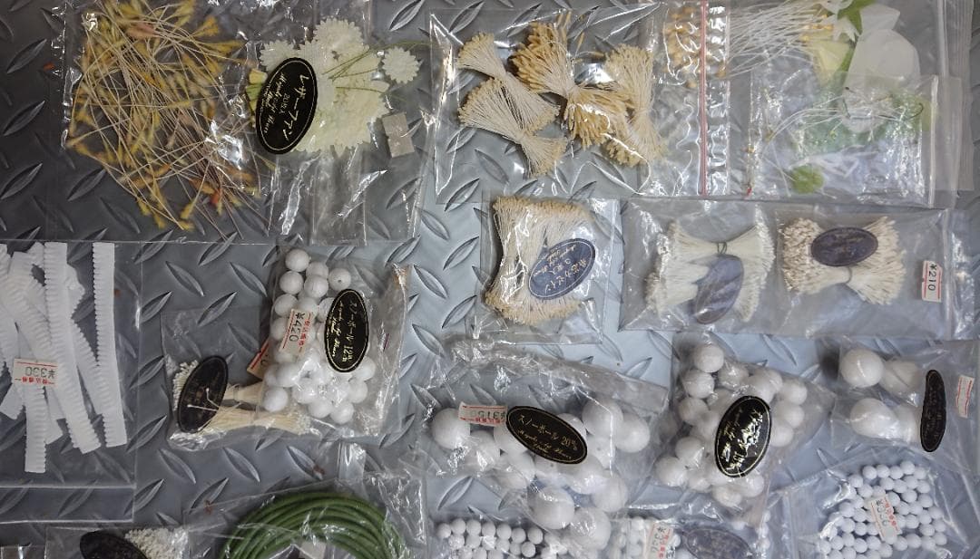 4９点まとめてアートフラワー用抜き弁　花弁深雪アート　ペップ・造花パーツ各種③