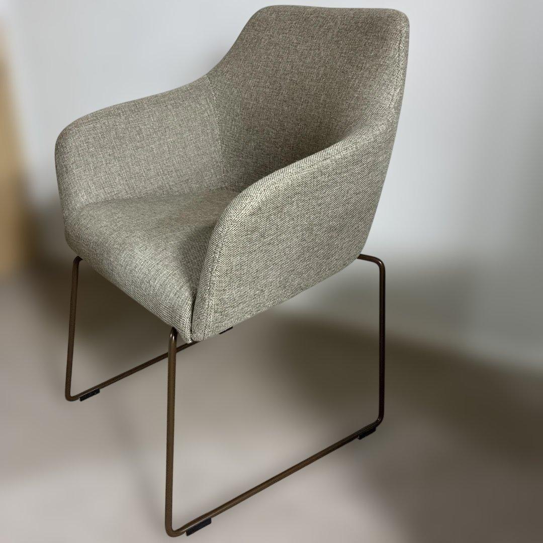 IKEA イケア TOSSBERG トッスベルグ チェア　椅子布張りアームチェア