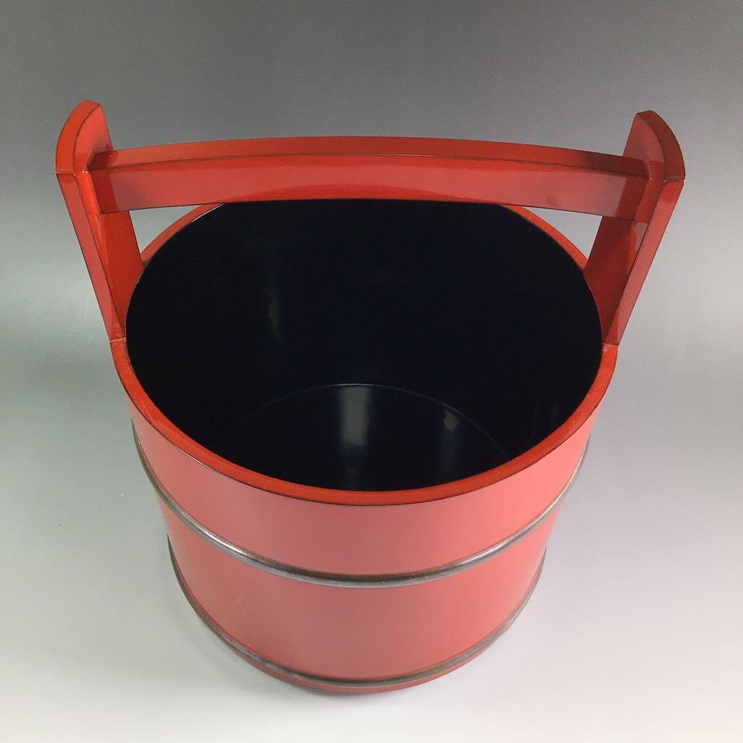 Ｐ８８７　水指　『藤波作』『朱塗内黒』『手桶水指』　共箱　茶道具