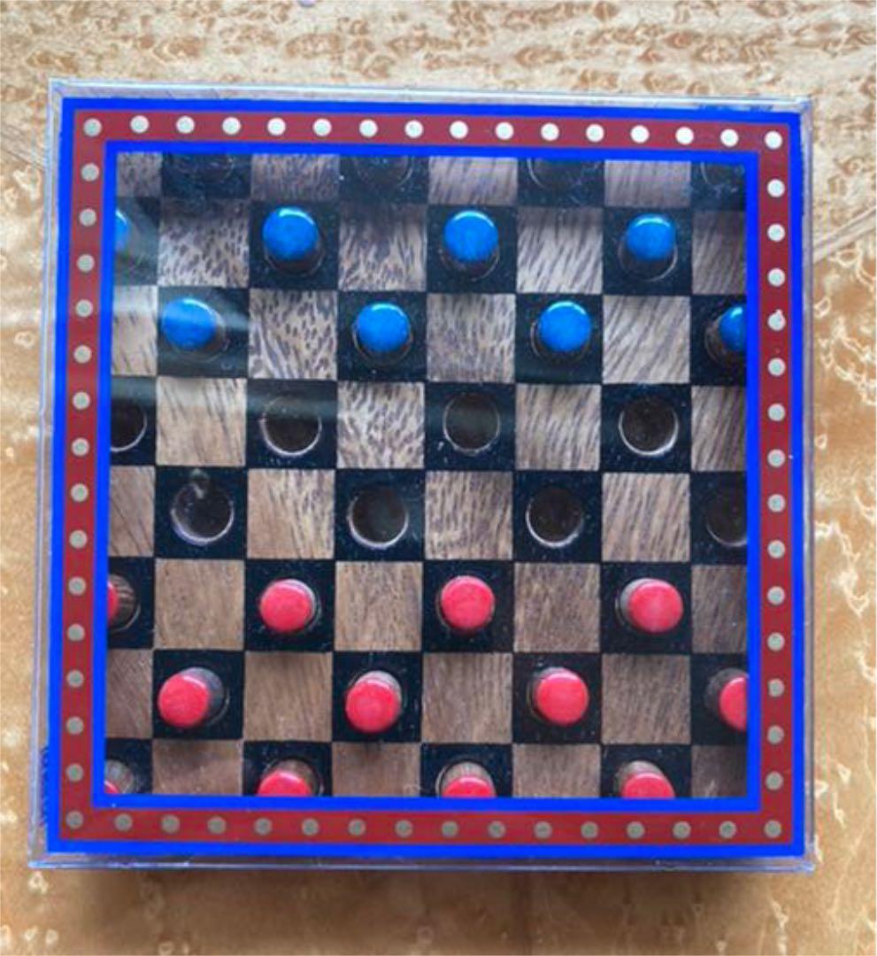 ラグーン社　ウッドパズル　ボードゲーム　オブジェ　知育玩具　木のおもちゃ