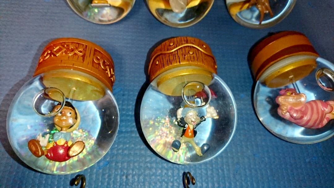 希少　ディズニー スノーグローブツリー