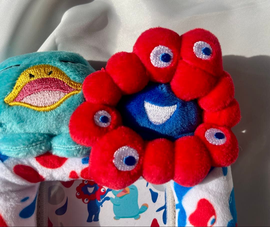 最終値下げ】会場限定ミャクミャク×イコちゃん カードスタンド＋ICOCA