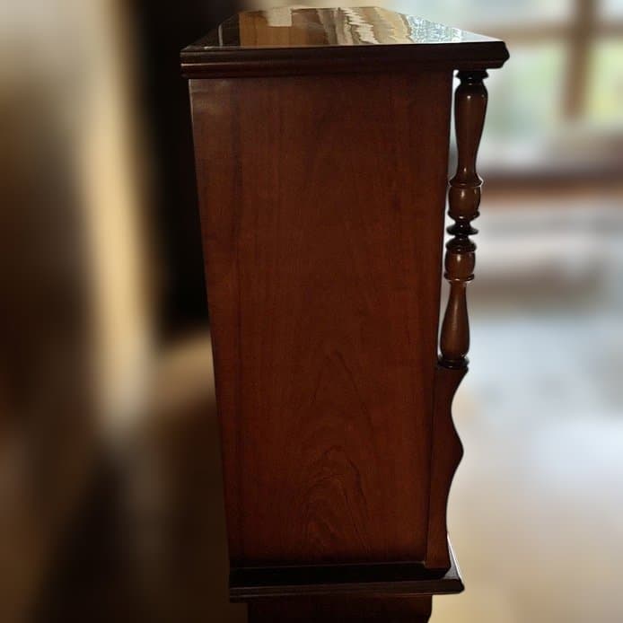 サイドボード　飾り棚　食器棚　木製　茶色　ブラウン　昭和レトロ　レトロ