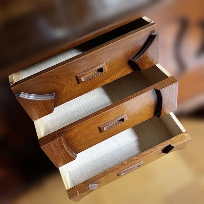 サイドボード　飾り棚　食器棚　木製　茶色　ブラウン　昭和レトロ　レトロ