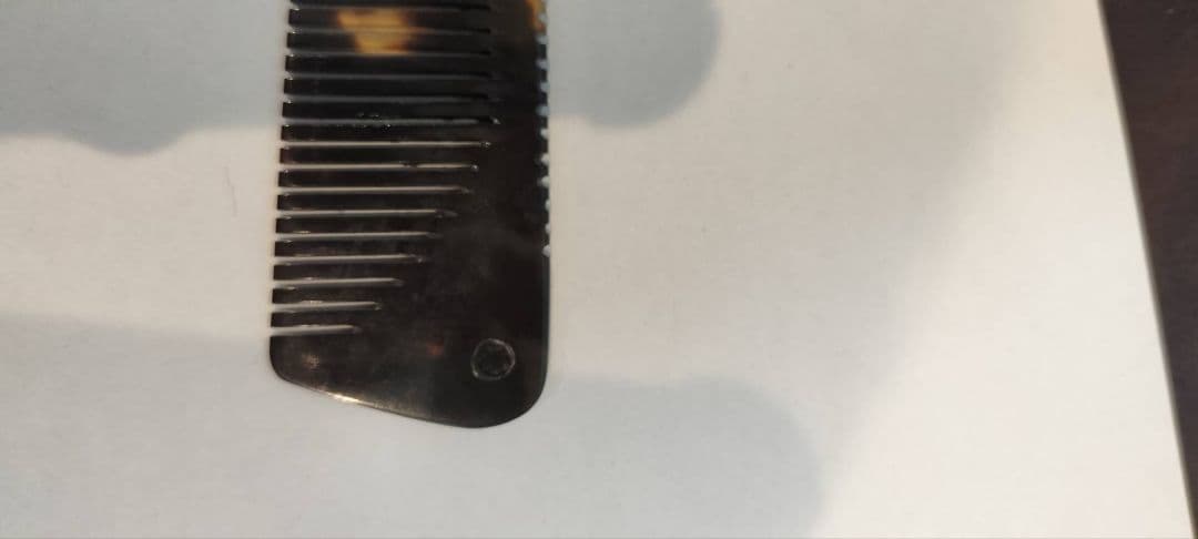 理容櫛　マル作　本鼈甲仕上げ櫛　欠けあり