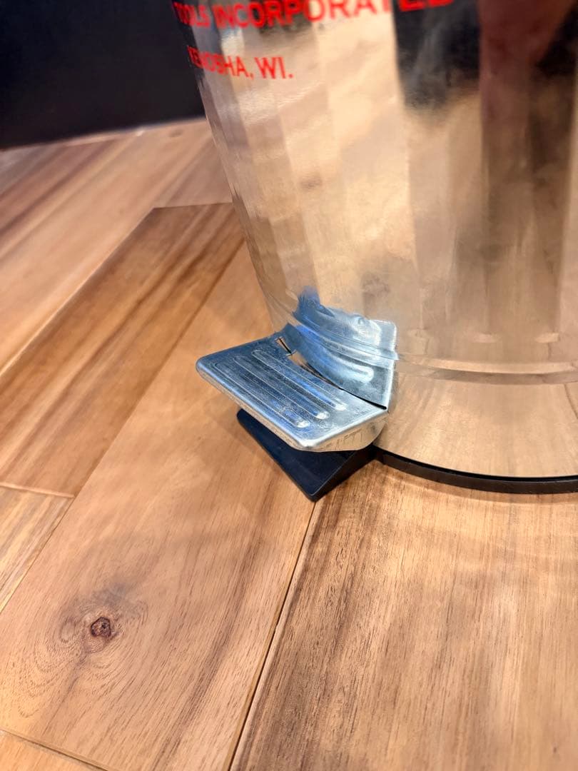 新品未使用 限定Snap-on ペダル式スチールゴミ箱 FUJ290TC