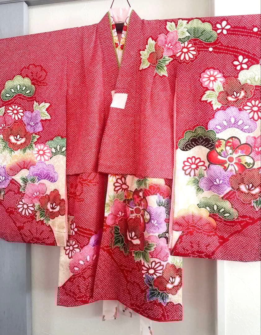 美品 七五三 三歳 女の子 正絹 赤 花柄 豪華お着物・長襦袢セット