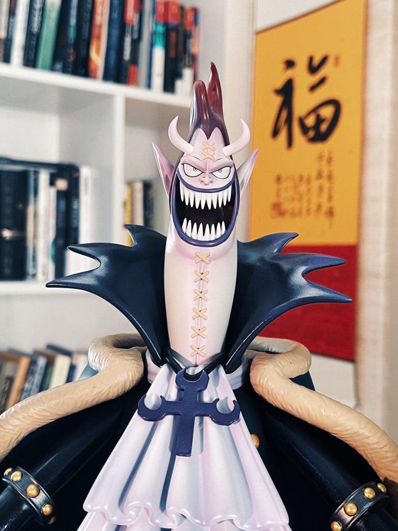 ONE PIECEワンピース ゲッコー・モリア フィギュア ガレージキット