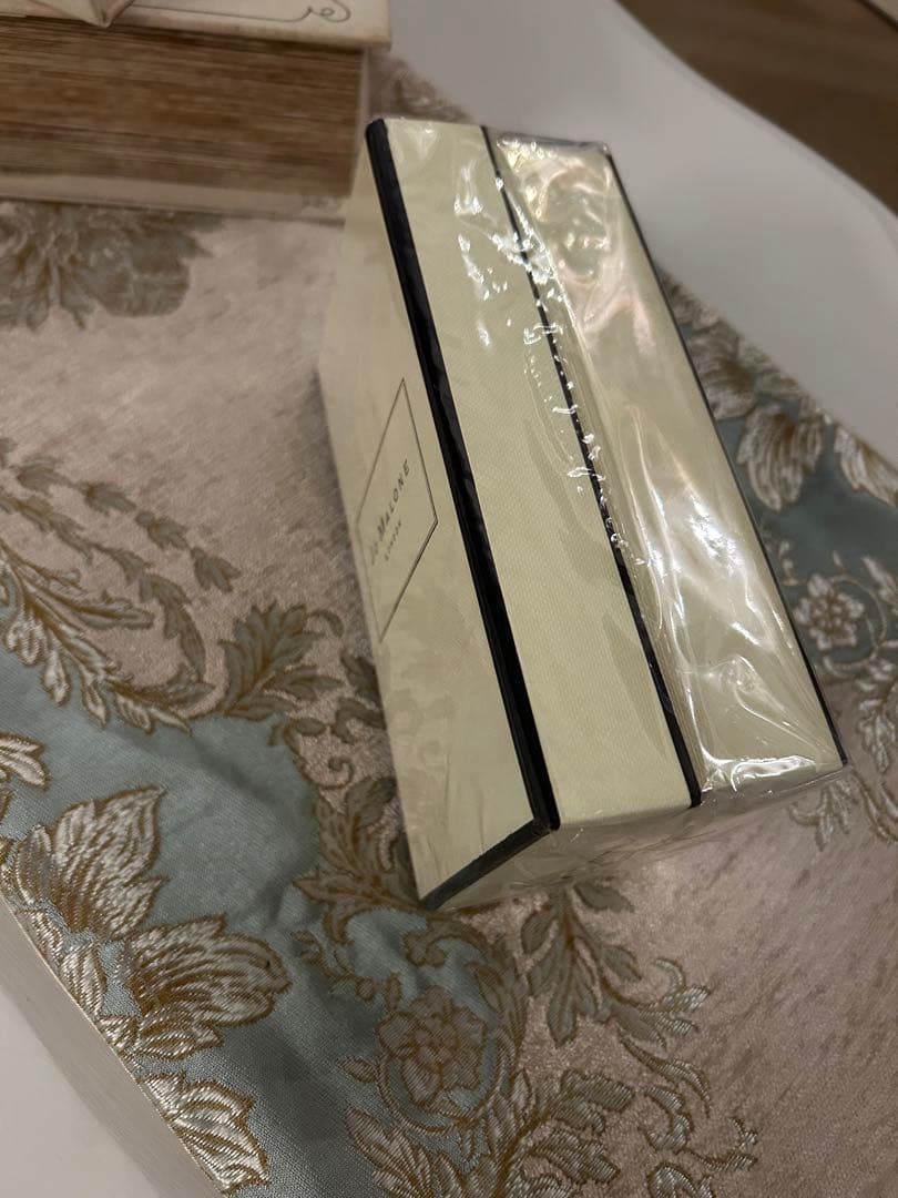 香水（未開封） 希少 廃盤 ハニーサックル&ジャスミン ジョーマローン