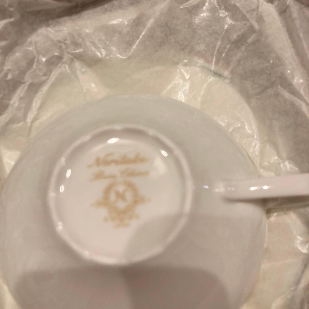 ノリタケ　白い小花のブーケ模様　６客　未使用