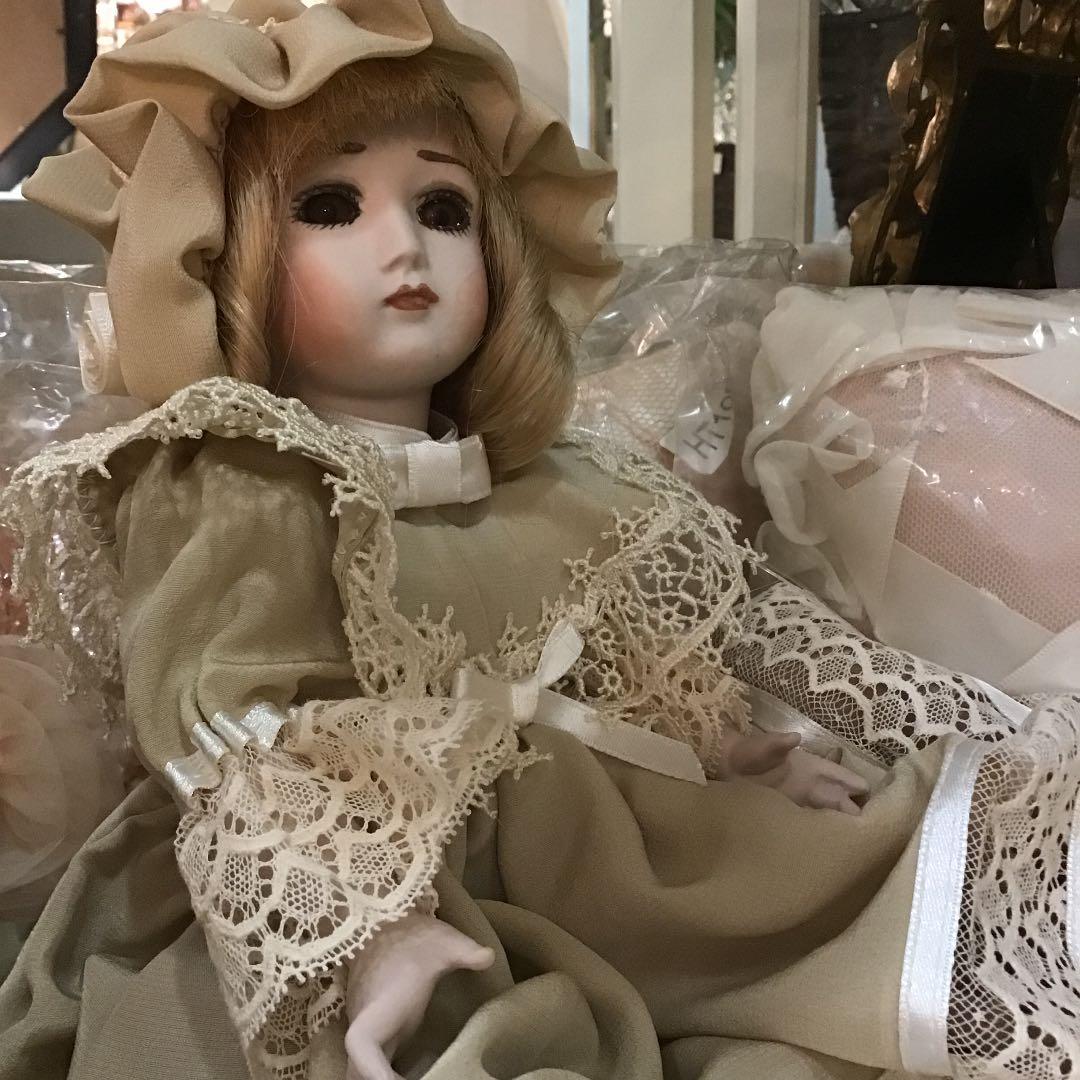 美品　ビスクドール