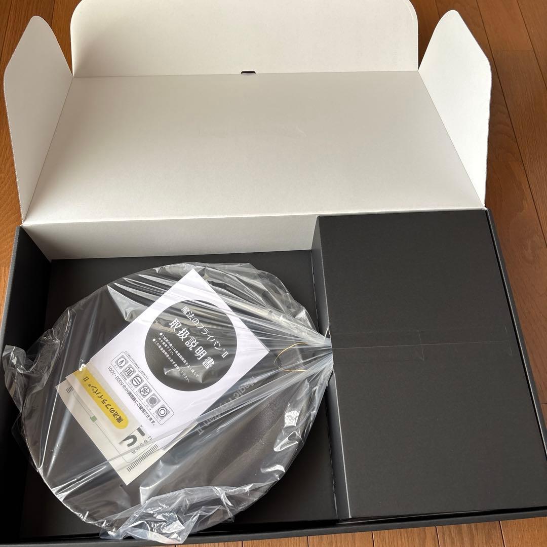 新品未使用　錦見鋳物　魔法のフライパンⅡ 30cm【お箱付き】