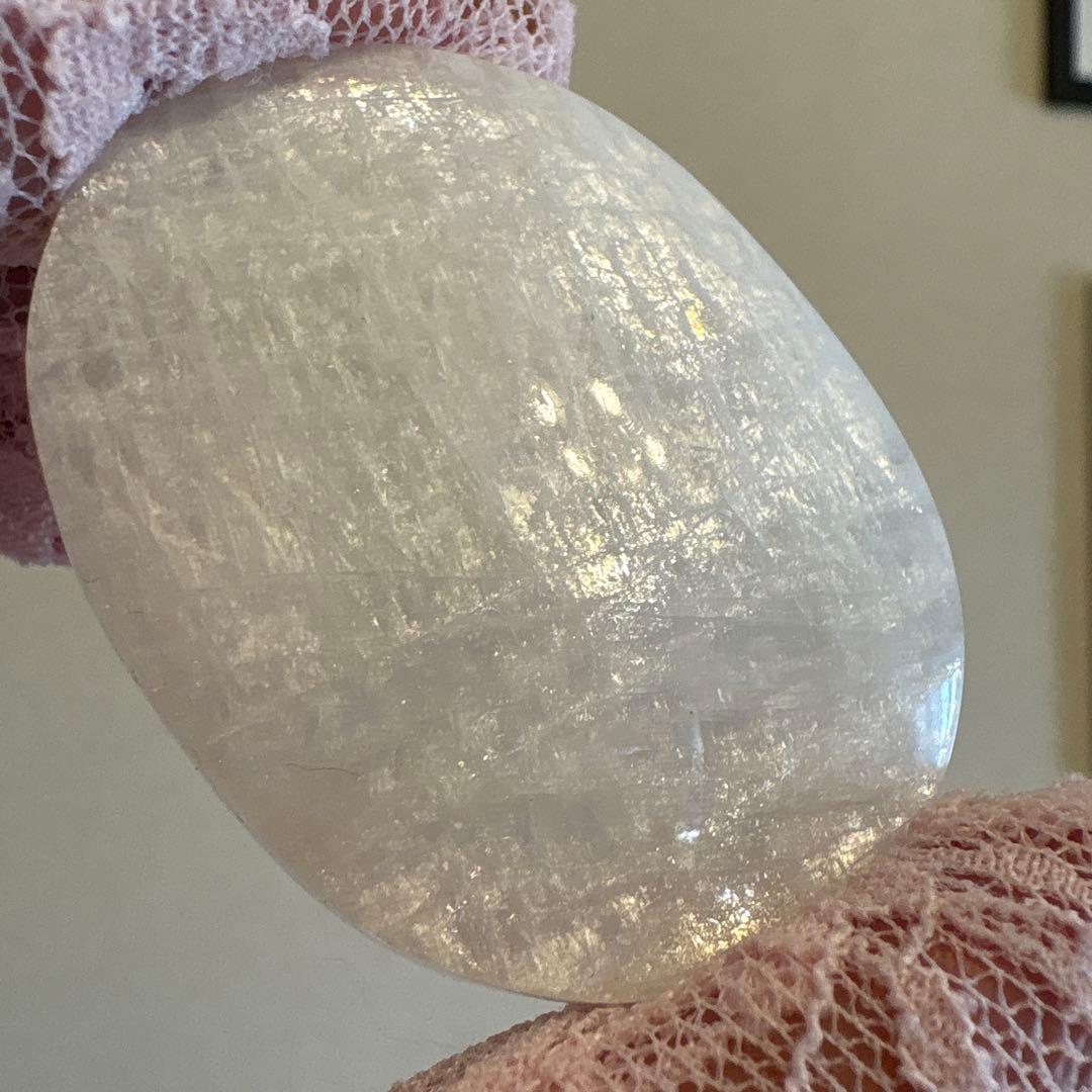 高品質 ホワイトムーンストーンパームNo.1836