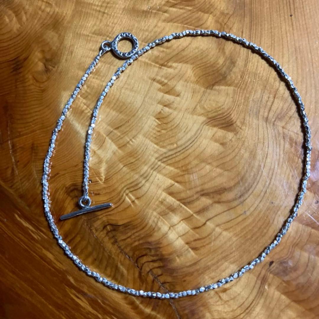 カレンシルバー　ランダムカットビーズ40cm 1.6mm