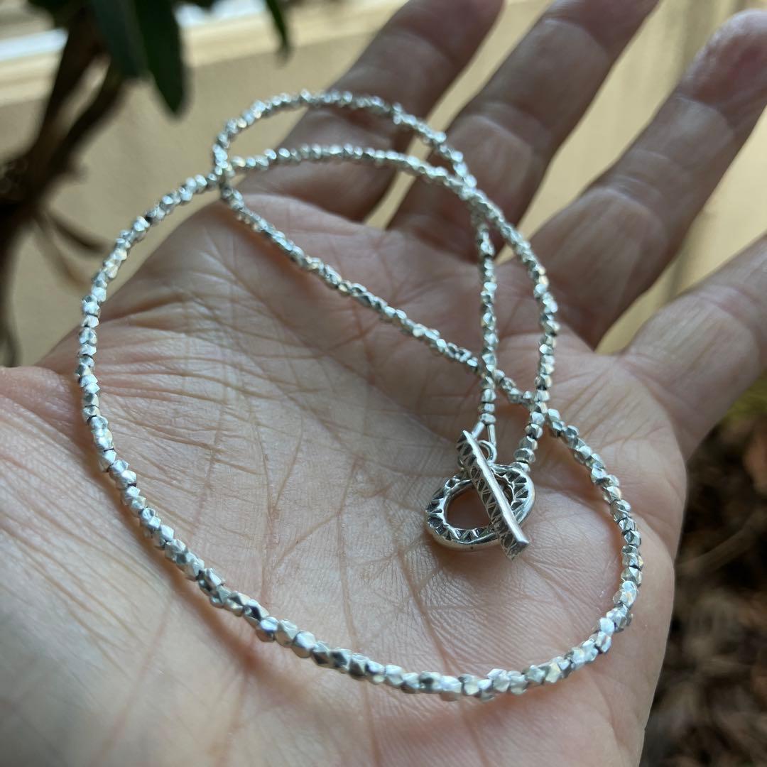 カレンシルバー　ランダムカットビーズ40cm 1.6mm