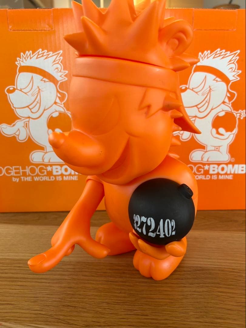 TWIM【 HEDGE HOG BOMBER オールオレンジ 】 非売品