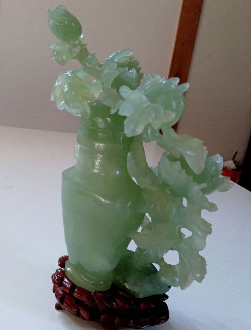 特大26cm 玉 彫刻花瓶 牡丹透かし彫り縁起物 中国美術 台座付 分離式