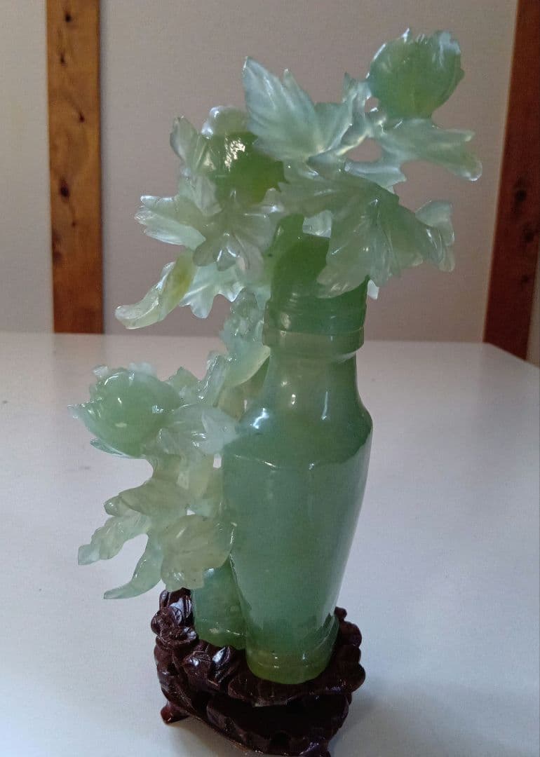 特大26cm 玉 彫刻花瓶 牡丹透かし彫り縁起物 中国美術 台座付 分離式