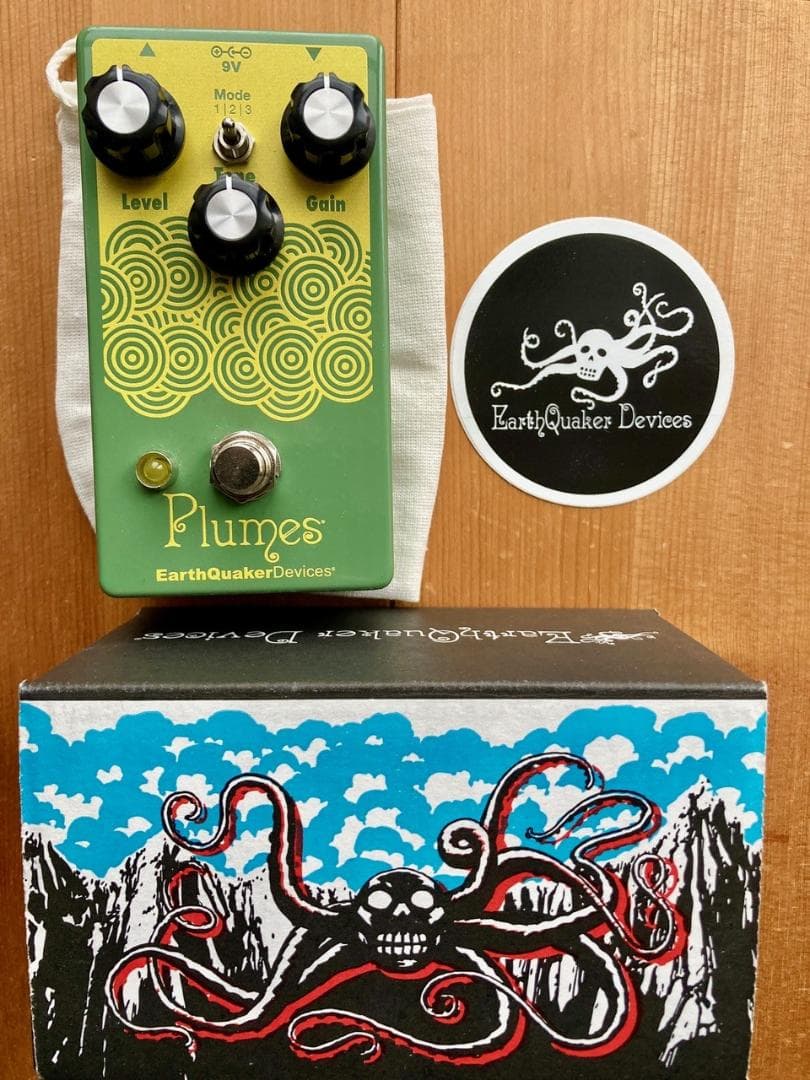 ギター EarthQuaker Devices Plumes Amazon.com: EarthQuaker Devices Plumes Small Signal Shredder