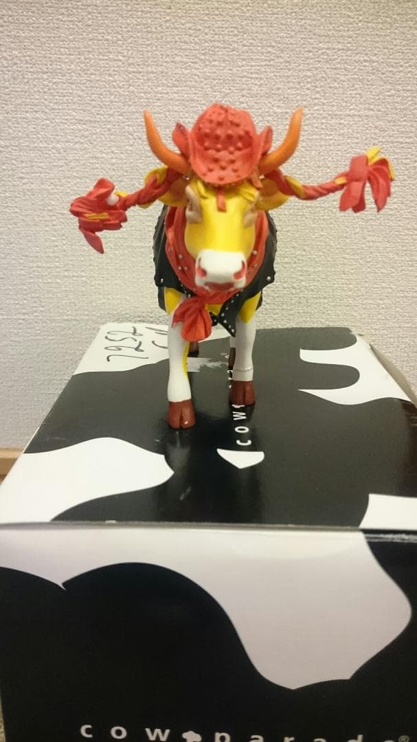 9 CowParade【カウパレード】牛置物  Cow Girl