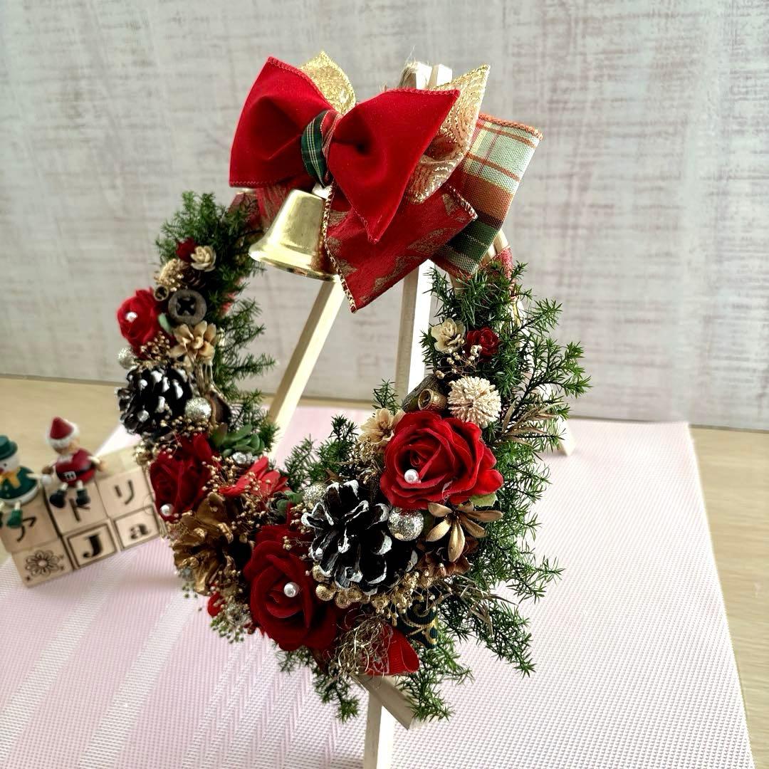 No149 キラキラリボンとリンリンベル.•♬赤バラと木の実のクリスマスリース
