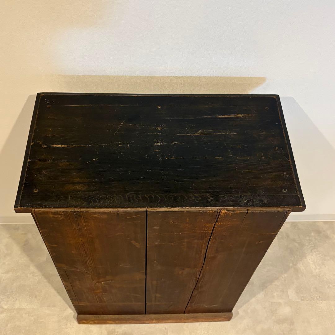 木製キャビネット　12杯　収納棚　大きめ　ビンテージ